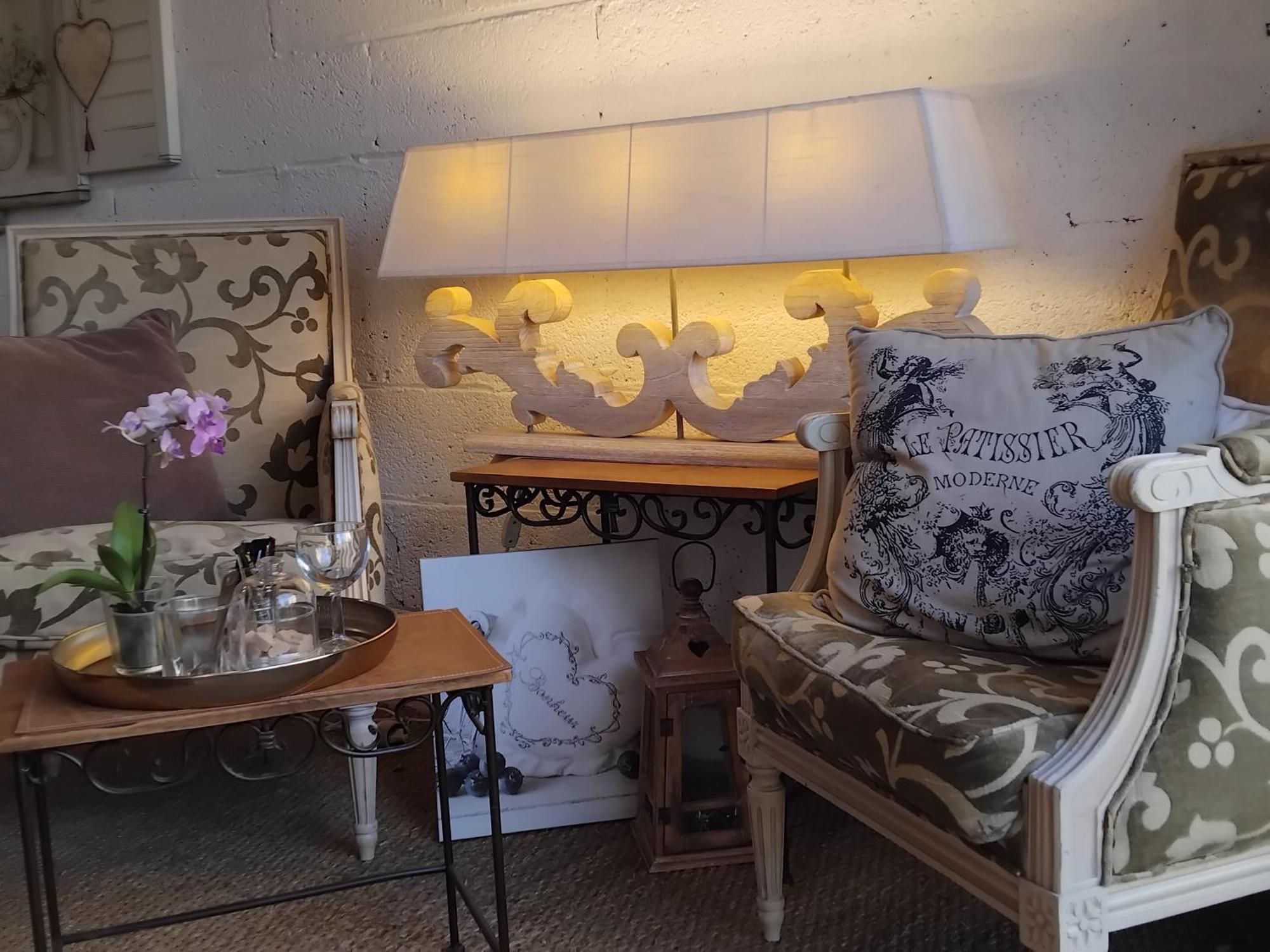 Le Laboratoire Shabby Chic De La Parfumerie Du Manoir Chavagne Exterior photo